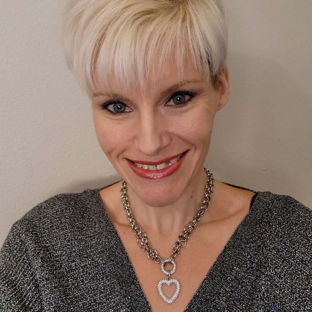 Meet your Posher, Angie